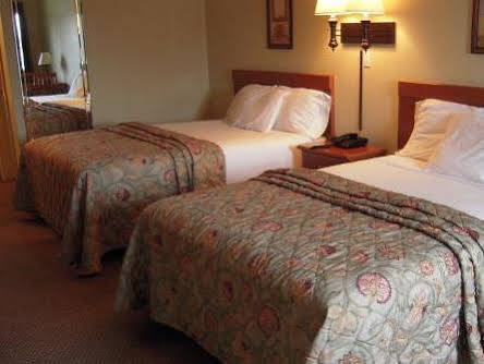 City Heart Inn & Suites Piedmont Экстерьер фото