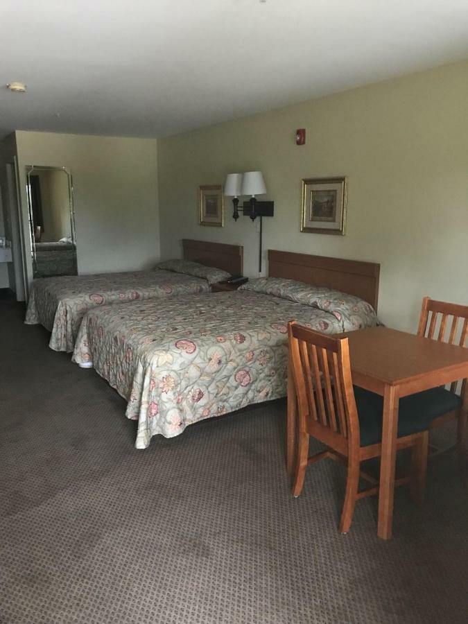 City Heart Inn & Suites Piedmont Экстерьер фото